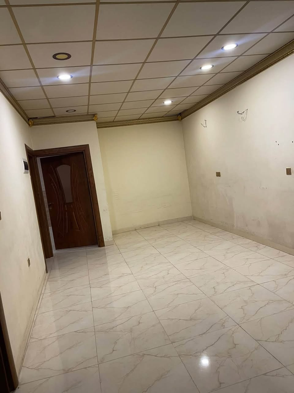 بدايه واحد اذار • ٢٠٠م • طابق ثاني