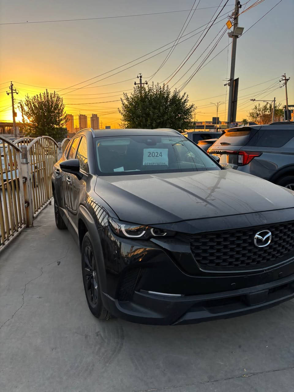 Mazda Cx-50 awd 2025 
مازدا سی ئیکس ٥٠
مۆدێل ٢٠٢٤
دەبڵ ئەکسل
سەیارەکەمان بۆنیتی بۆیاخە
بۆ نرخ١٩٠ گەڵا 
بۆ پەیوەندی *********** السليمانية, العراق
