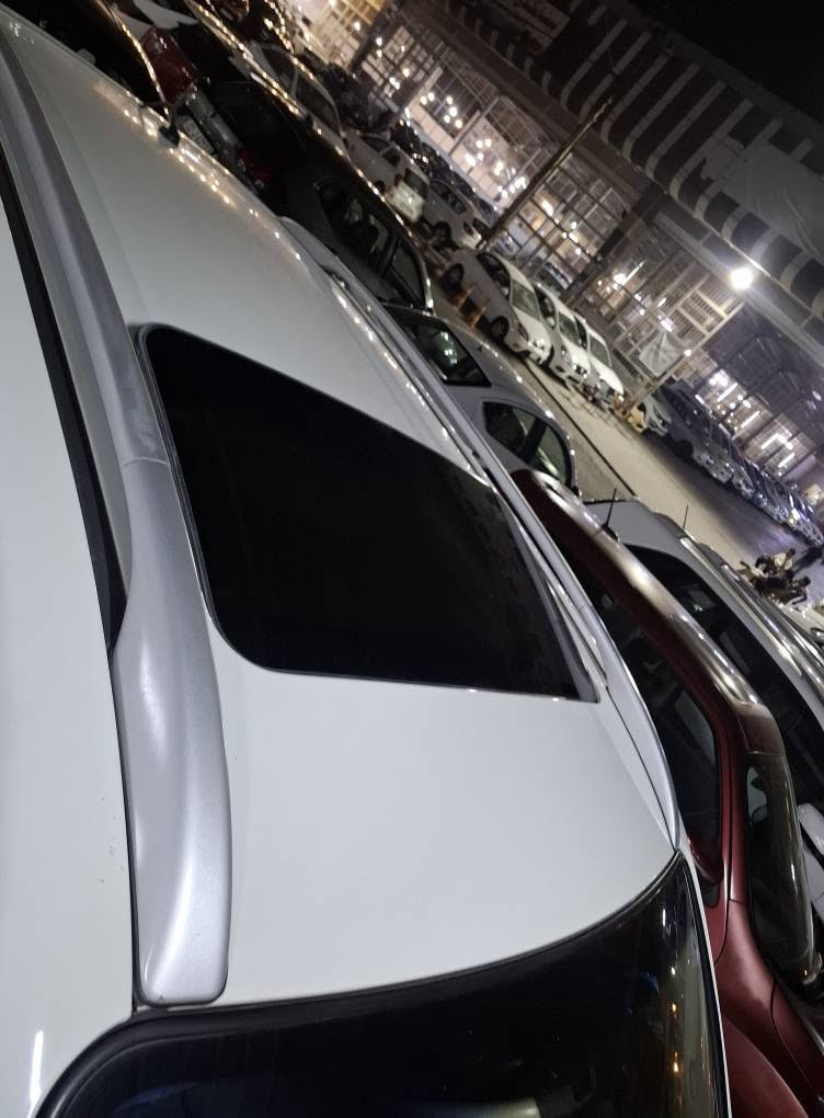 هيونداي سنتافي موديل ٢٠١١ كفاله عامه بس شويه حافت بونيد كارت وباقي مابي شي محرك شرط بارد مابي تليفون  *********** أربيل, العراق
