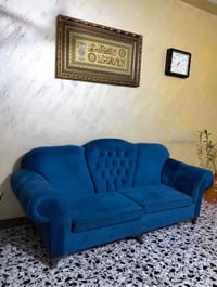 ١٠ مقاعد • ثلاجة • طباخ ٥ عيون
