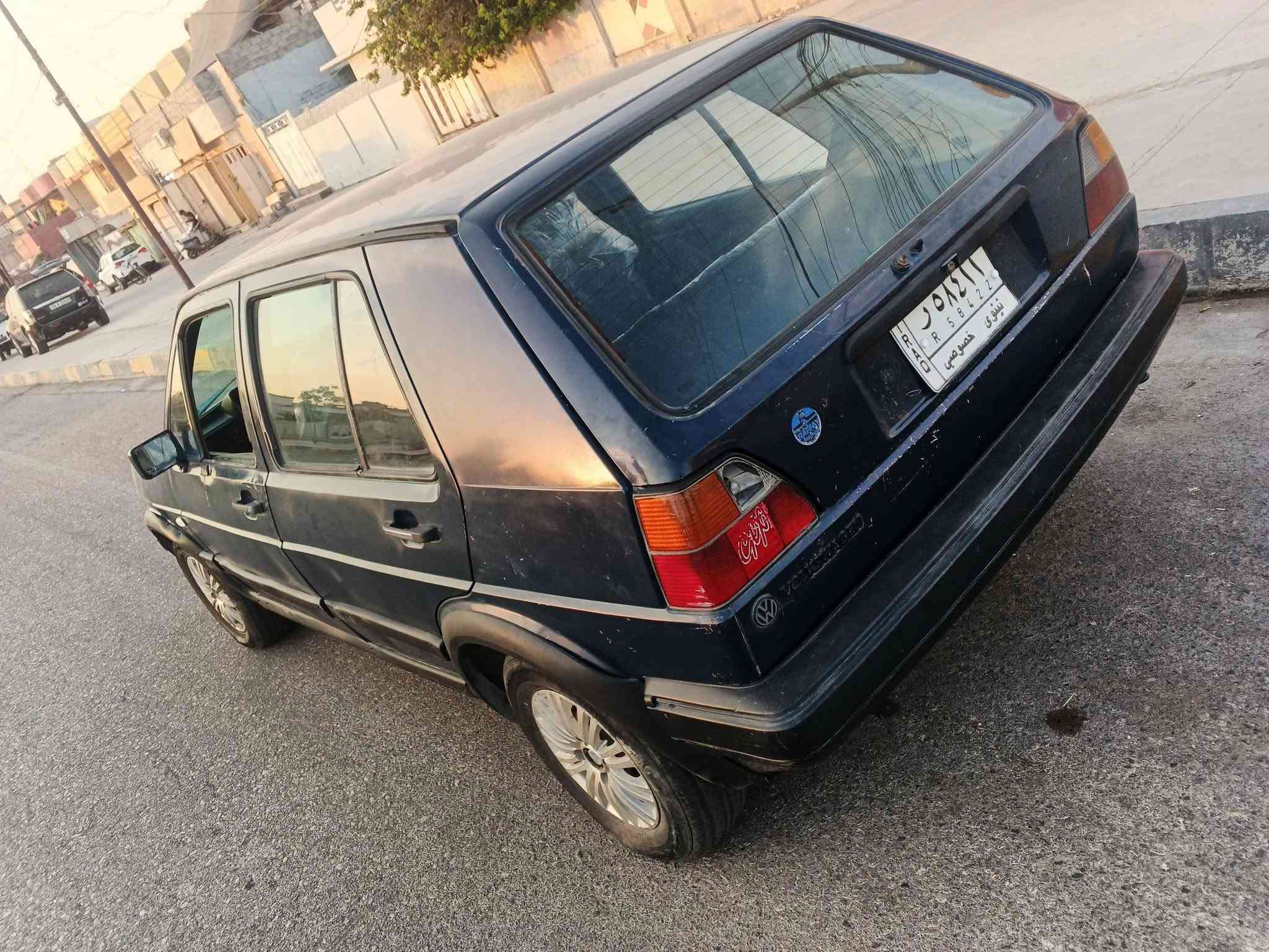 جولف 91 مكينه نظيفه جير نظيف شرطه تحويل سنويه خضراء ثانويه 18 بدون دعمه ما بها اي ضرر السعر 18 ما بها اي دعوه سياره شغاله تخمها على النص.  ***********

نص مكتوب في الصور:
- الدار للبيع ***********