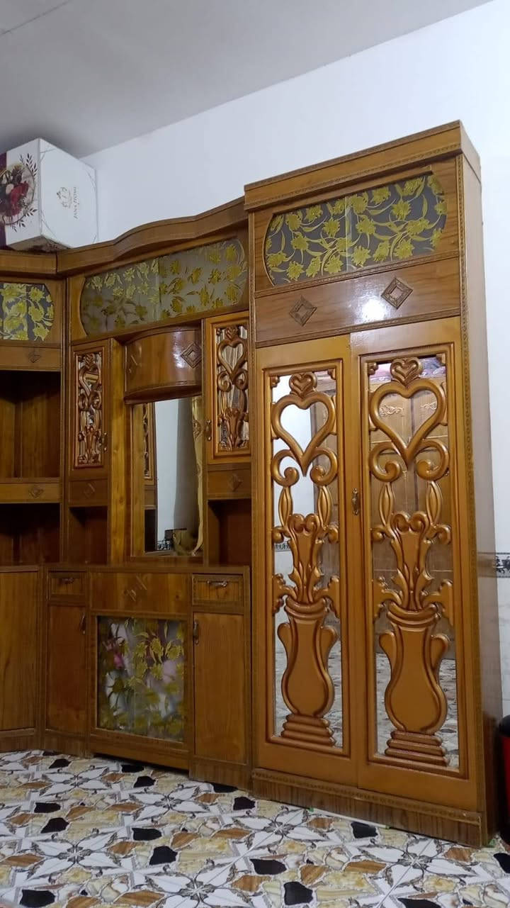 غرفه للبيع نجارة عراقيه حطاطه مليون و100
مكان الانبار
جزيرة الخالديه 
***********
