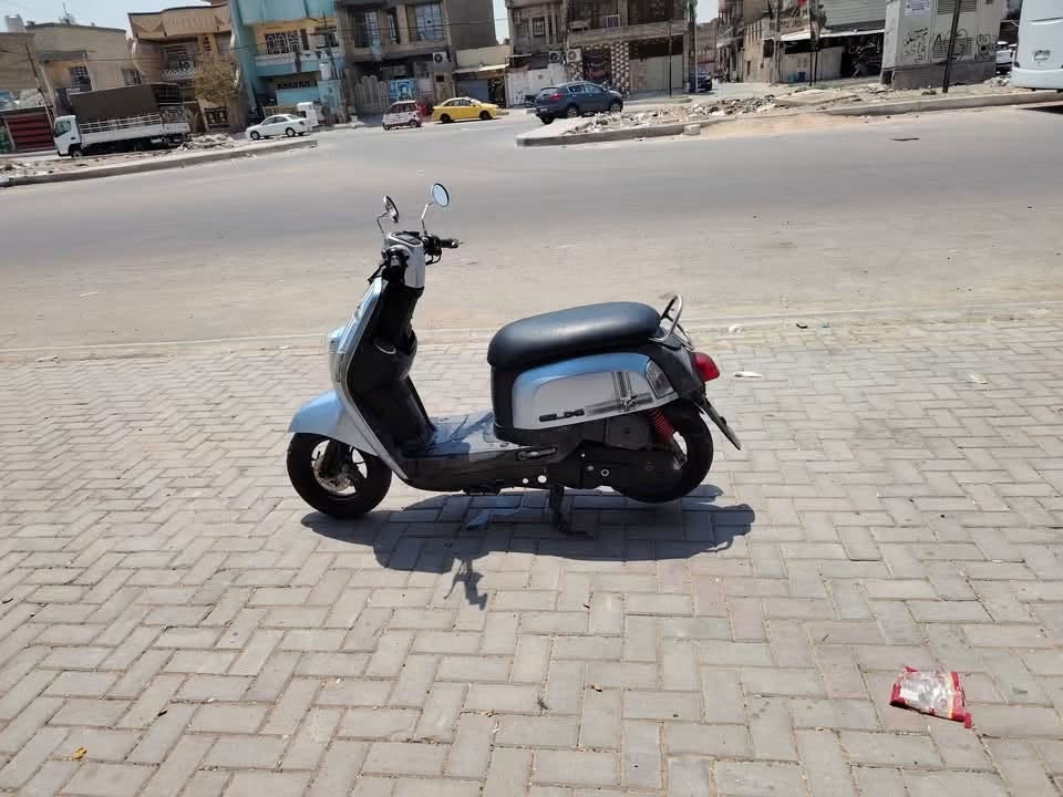 دراجة ماكس بوليس نوزل جديدة تخبل اي نقص مابية فول سعره250 الف شراي يخابر خادم    مو سعرهة بس مستعجل ع بيعهة***********
