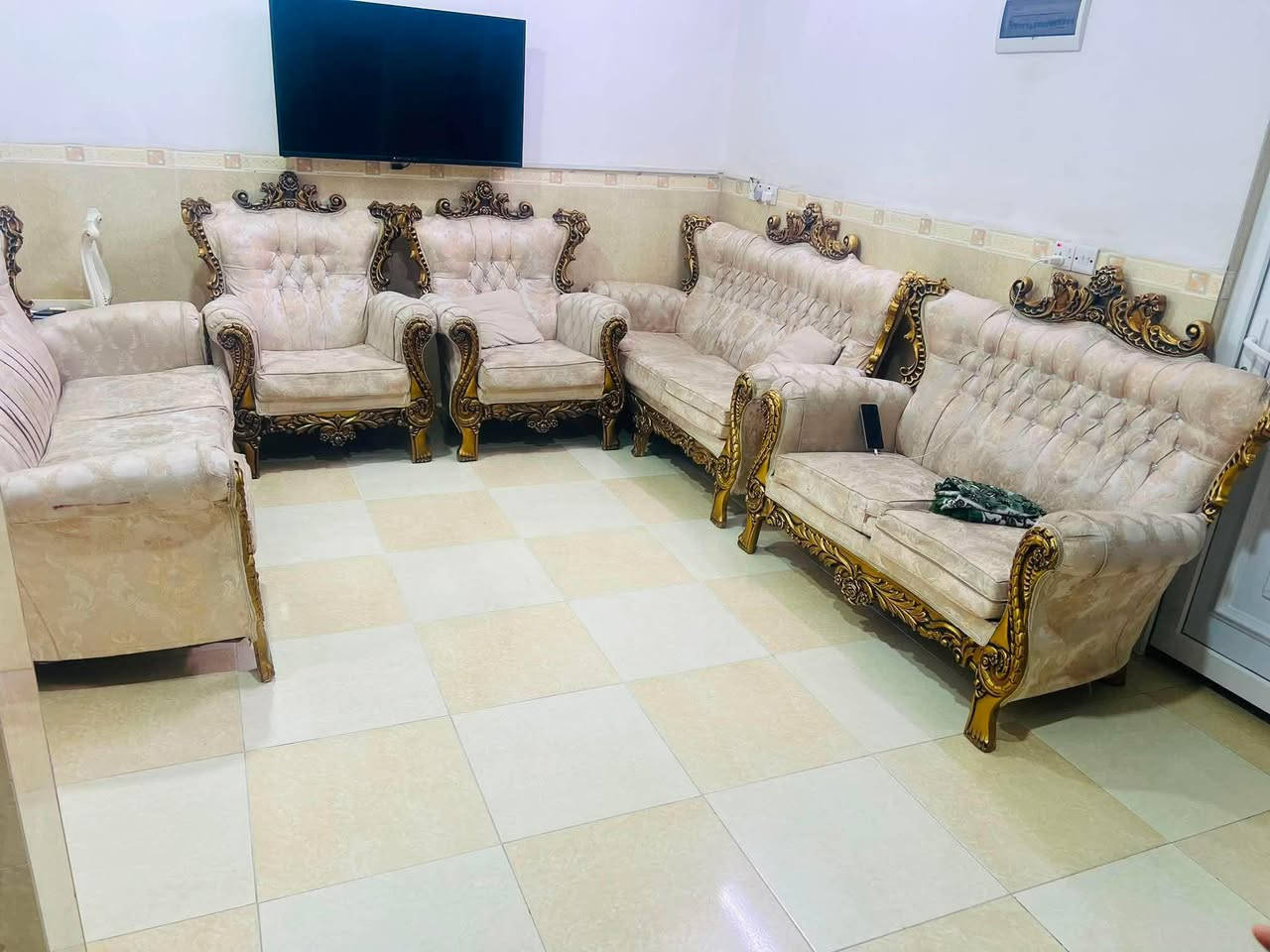 قەنەفە بۆ فرۆشتن
شتێکی زۆر پاک و بێ عەیبە تاخم کاملە نرخی 300 هەزار و معامەلە لە رزگاریە 📞 *********** كالار, السليمانية
