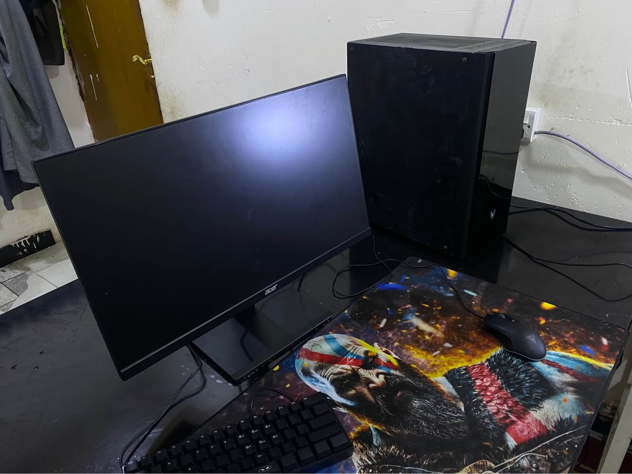 السلام عليكم 
 
كمبيوتر العاب للبيع 

PC gaming 
المعالج 
• CPU: Intel® Core™ i5-9400F (9th Gen, 6 Cores / 6 
Threads, Up to 4.10 GHz)
كرت الشاشة
• GPU: ASUS GeForce RTX 3050 OC X2 6GB GDDR6
• RAM: 16GB DDR4
تخزين 

• System Drive: 128GB SATA SSD (Windows)
• Storage Drive: 1TB Lexar SATA SSD (Games, Programs & Files)
مذربورد 
• Motherboard: ASUS PRIME H310M-C R2.0 (Supports M.2 NVMe SSD)

الطاقة 
• Power Supply: 550W PSU

الكيس 
• Case: RGB Gaming Case
الشاشة 

• Monitor: Acer 24" Full HD (1920×1080) 75Hz  

السعر 675 
مكاني بصرة شط العرب 
رقم التلفون *********** البصرة, العراق
