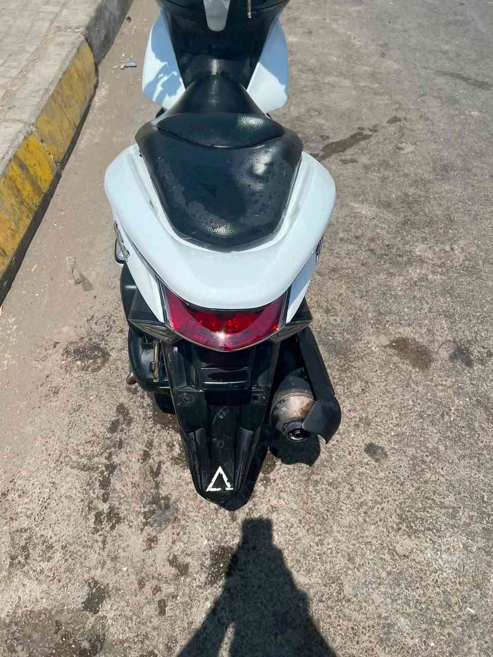 سلام عليكم PCX125مكفوله  مكينه خير من الله مكاني مدينه الصدر سعر 1250بيه مجال بسيط متواجد فقط اليوم فقط ***********
