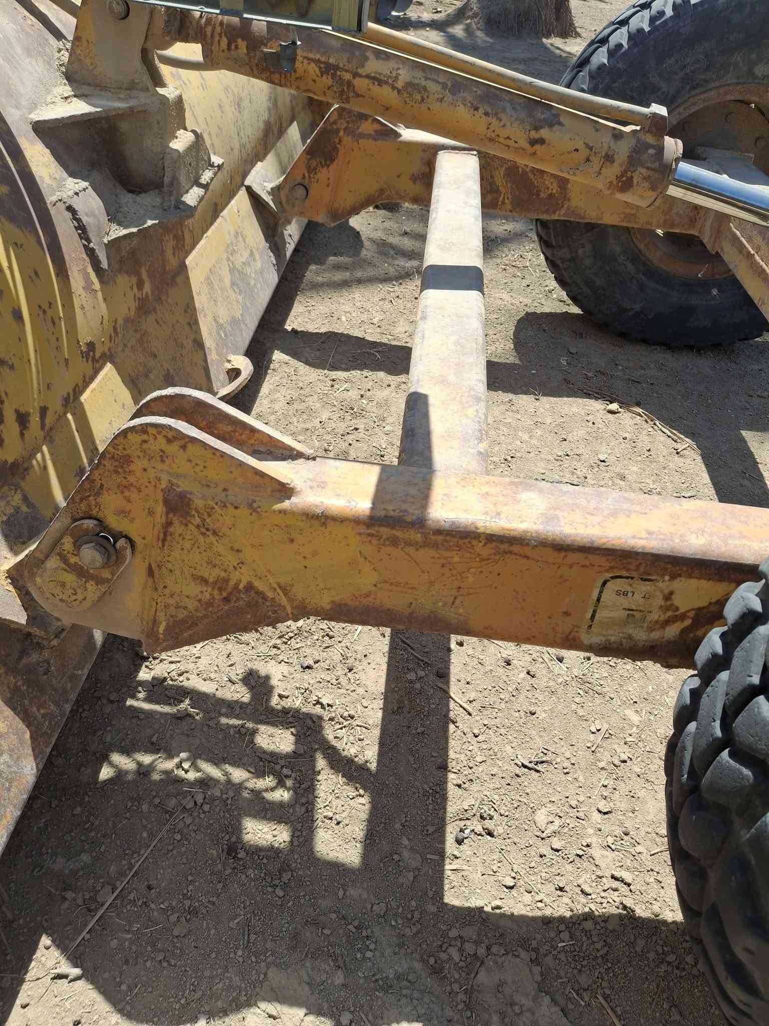 للبيع معدات زراعية فدان حجم 14 رباعي + معدلان + مرازة غراض نظيفه الاستفسار الاتصال ***********
