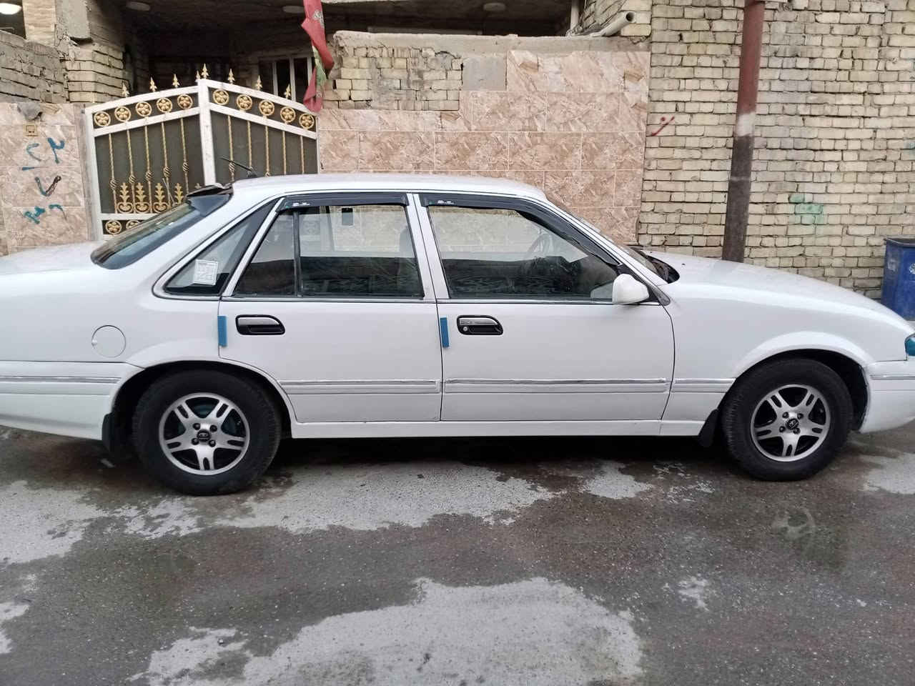 سلام عليكم دايو فراشة للبيع موديل 97 السيارة جاهزة كير مكينة مكفولات مكينة مفتوحة 2000 كير اوتوماتيك تبريد شغال كهربائيات شغالة سيارة مكفولة من ضربة مصبوغة صبغ جمالية صدر خلفي امامي جديد الباتري جديد دواخلهة حلوة تأيرات انضاف السيارة بأاسمي بغداد رقم انكليزي السنوية لغاية 30 تحويل ثاني يوم السعر 37 وبيهة مجال حك الجية العنوان بغداد البلديات حي التراث  الاتصال على الرقم السري يتصل ***********
