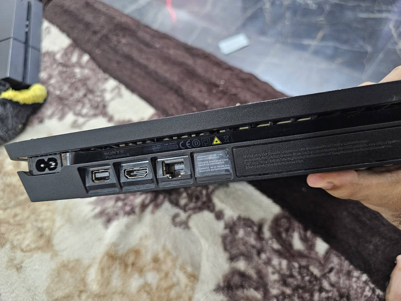 السلام عليكم
1_ بلي فور سلم ما مهكر نظامه 13.52 لوك ستيكر وياه اثنين جوتسيك تجاريات ذاكره 500 وياه قرص بيس 21 سعره 230 وبي مجال بسيط 

مكاني بغداد للتواصل ***********
