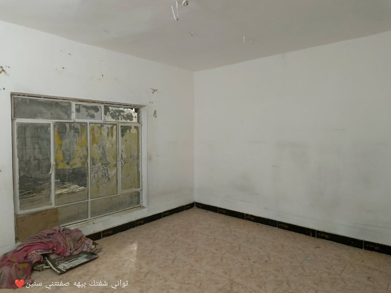 يوجد شقة طابق ثاني
مساحته 140متر 
العنوان الشقة الديوانية شارع سواق طيبه
الشقة تحتوي على غرفه نوم كبيره وصاله كبيره ومطبخ كبير وصحيات كبار
وصاله فوك وسطح
الشقة نضيفه اجد حلو
وموقع اجد حلو
الاستفسار اتصال على ارقام التاليه
*********** بإدارة ابورقيه العرداوي للعقار
***********
*********** بإدارة ابوامجد الكرعاوي للعقار
*********** هذه الرقم بي بس واتساب فقط
ومراجعة المكتب اسم المكتب النجمه للعقار
عنوان المكتب حي العسكري الأول قرب مطعم كباب نذير الشارع مباشره
