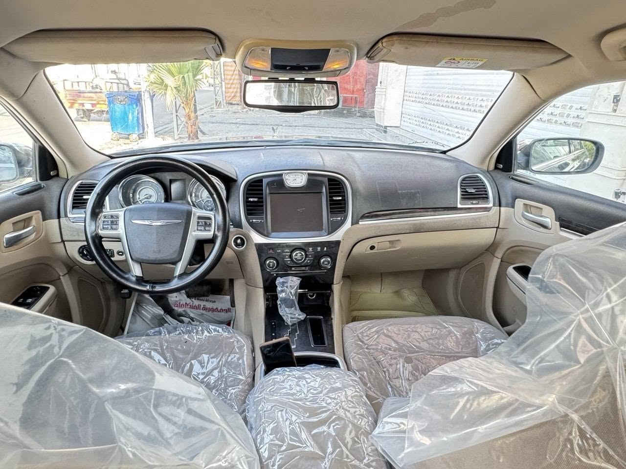 يدالسلام عليكم أوباما ٢٠١٣ خليجي سياره نظيفه وجاهزه من كلشي محرك كير حداديه تبريد كله جديد بيهة صبغ ٤ قطع بدون مواصفات تحكم ستيرن حساسات كامره شاشه كشنات كهرباء داخل بيج يدات +مري نيكل لايت زنون محرك ٦سلندر٣٦٠٠ رقم بصره انكليزي مشروع وطني ٢٠٣١ تحويل مباشر سعر ١٣٠ وبيهة مجال *********** العنوان البصره ***********
