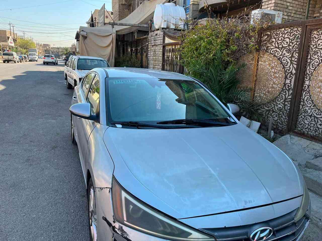 النترا  موديل  20  وارد أمريكي  نوع الضرر  ضربه اماميه زاوية من جهه الجاملغ الاسير الامامي  تصبح حره بعد شهرين  لان مال معوقين صاحب السيارة صديقي موجود   اما اضرار السيارة فقط محولبه  رقم الجوال  ***********
