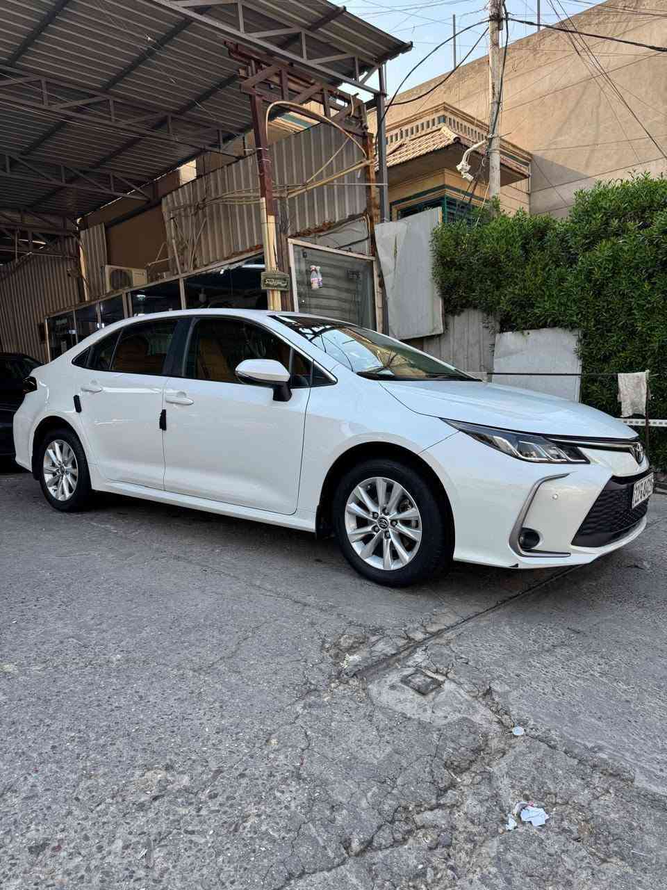 السلام عليكم 
تويوتا كورلا خليجي كفالة عامه
عدا الدعاميه الاماميه مبدله اصلي وكاله بسبب كسر بيهه والقديمه موجوده عندي
موديل ٢٠٢٣
محرك ١٨٠٠
رقم اربيل الجديد بأسمي
وكاله جيهان
مواصفات
بصمه ابواب +تشغيل
تحكم ستيرن
شاشه
كامرا
فتحه
حساسات امامي +خلفي
مري شفط
عداد المسافه ٤٣٠٠٠ كم
السعر 178 وبيهه مجال
مكان السياره بغداد حي الجهاد / حي الحسين
للإستفسار الاتصال على 
***********
واتساب او اتصال
