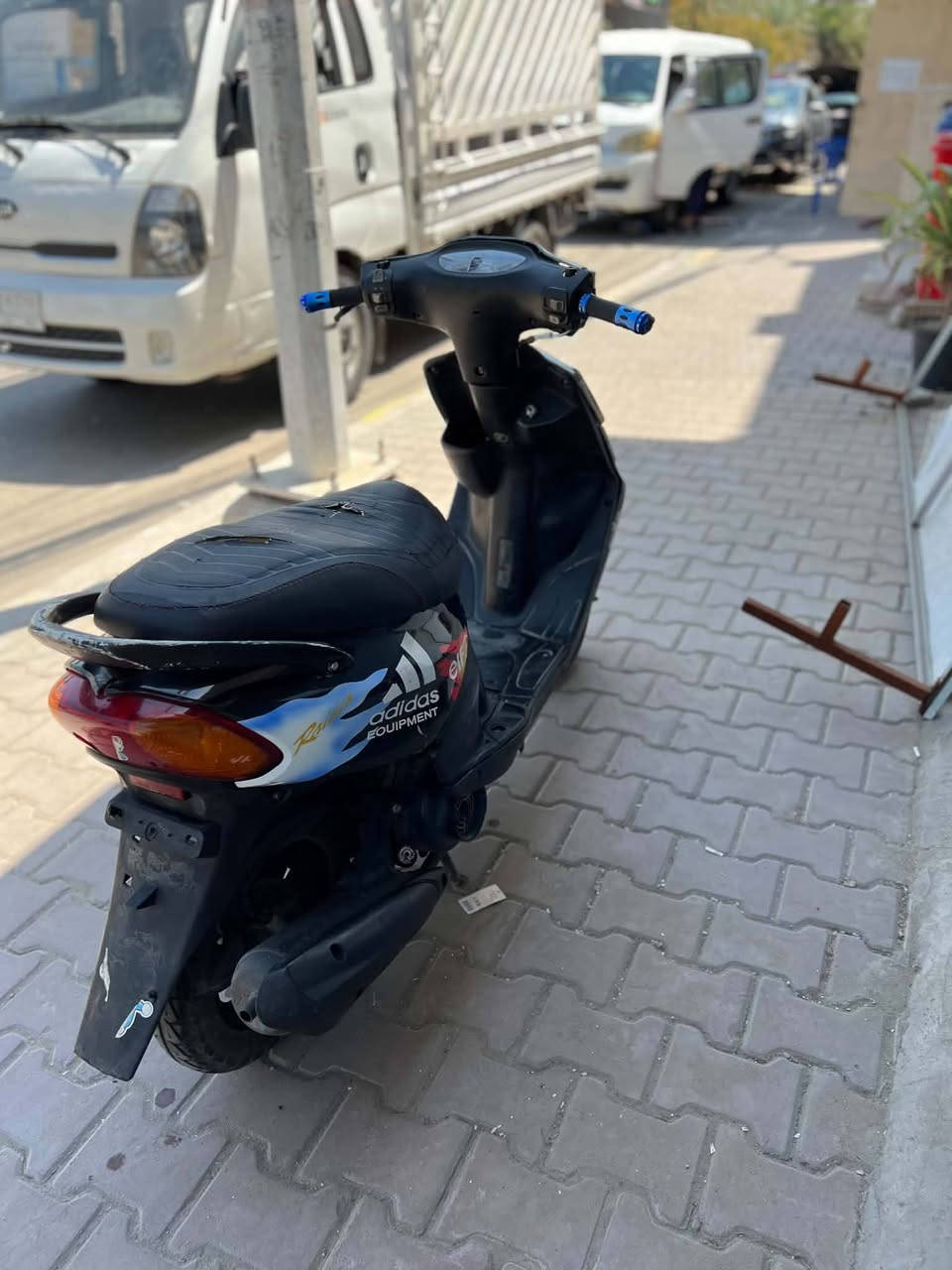 دراجه ماكس قجمه فحل للبيع
دراجه نضيفه شغاله سلف وهندر شلعه ومعدل حلوات 
كهربائيات كلها شغاله السعر425وبيها مجال مكاني بغداد الكريعات ***********
