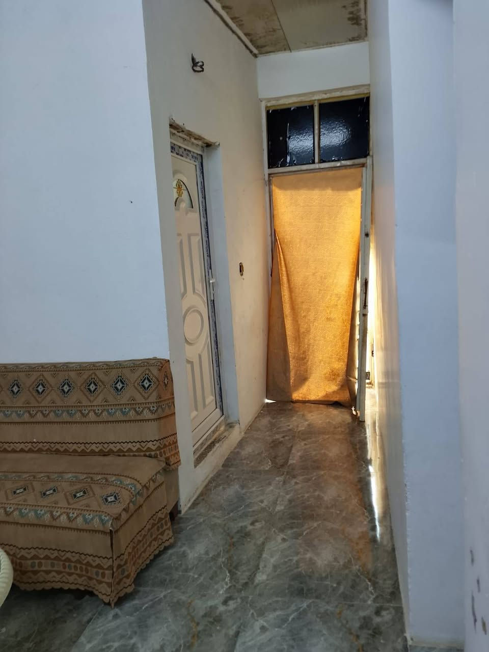 بيت تجاوز بالزراعي مال الملحانية وبصف شارع الضباط بناء قبل سنه ونص للبيع سعر 30وبي مجال رقمي ***********
