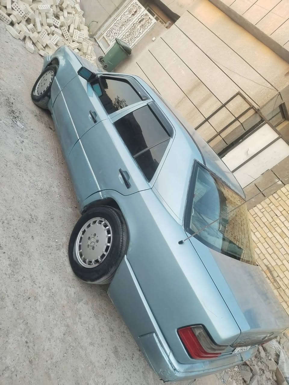 السلام عليكم مارسدس دب كير مكينه ستوهن شادهن يشكن الكاع فيفيتي اي  هزه جديده سنويه 2031 ترايك اي محافظه يعجبك صرف بانزين قليل جدا تبريد كمبريسر جديد نقص راديتر ومروحه قواعد دبلات سليمه بيها فقط طخه جهت السايق معمره خياسات كلها ملكطه مال جناي مداور شوكت متريد بيع  شراي *********** تجي تكلب وتقتنع يالله تاخذ لان انته فلوسك حلالك تعبان بيهن واني فلوسي تعبان بيهن مكانها بابل رقم بغداد جديد متتعب هزتها جديده تاخذ بس سنويه وتروح تداور مظلله تريد تشيل التظليل تريد تعيفه  *********** حله مركز مدينه سعرها ٤١
