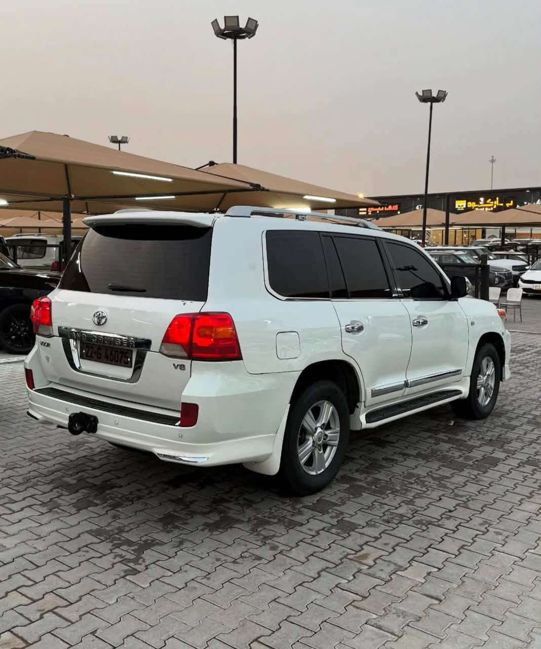للبيع لاندكروز vxr  v8
موديل 2009 محدث دعاميه ولايت 2014
فول مواصفات المعروفه مواصفات لكزز
كفاله بدون حادث ولا صبغ ولا ضرر فقط المسطره الجوه الجامه الخلفيه اثر تكشير بصبغ وصلحتها والسونار موضح بي كلشي
كير ومكينه وحداديه وتبريد خير من الله ما بيها نقص برغي ما بيها وحالياً رجعت الخطه عليها
للاتصال :- ***********
