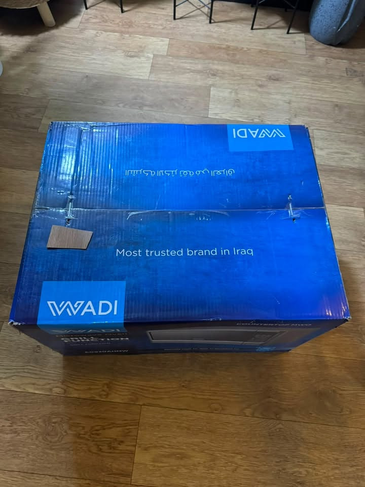 مايكرويف اوفن شركة الوادي أجاني هدية و حجمة كبير مايكفي كاونتري ما مفتوح بالباكيت 
    العلامة: WADI
* الموديل: EG930AHMW
* السعة: 30 لتر
* القدرة: 900 واط
* مع شواية (Grill Function)
* شاشة رقمية و11 برنامج طبخ
* إذابة تجميد سريعة وقفل أطفال 

السعر ١٧٠ جديد بالباكيت 
الاستفسار 
***********
