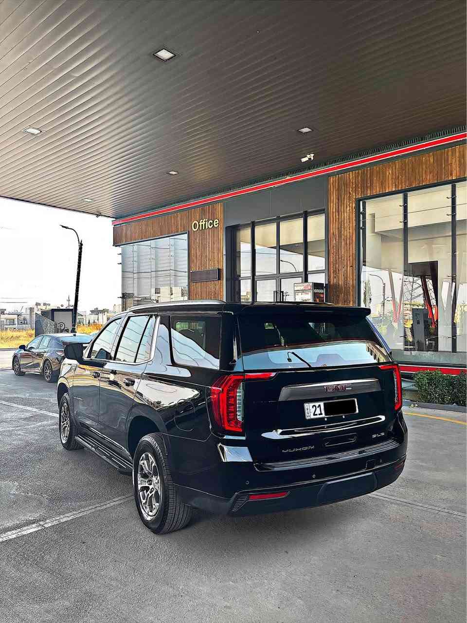 🚘 gmc یۆکۆن ٢٠٢٣ sle🔥

✨ مۆدێل: 2023 خلیجی 
✨ مۆتۆر: V8 5.3L
✨ گێڕ: ئۆتۆماتیک ، 10 گێری عادی 
✨ ڕۆیشتن: تەنها 67000 KM , 42 miles 

✨ درايف: 2WD قفڵ ئەکسل 
✨ سەیارەکە سێرڤسی کاملی بۆ کراوە 
✨ ڕاداری پێشەوە + پشتەوە + تەنیشت بەشەرت 
✨ گێر و مەکینە بەشەرت 
✨ چوار تایەی تازەی لە ژێرە 
✨ سەیارەکە هەموو شتێکی بەشەرت بەس ماشاللە ی دەوێت بە شێوەیەکی زۆر جوان و پاک ماوەتەوە 

🔹 شاشەی گەورەیە 
🔹 Apple CarPlay / Android Auto
🔹 کامێرای دواوە
🔹 شاشەی دیجیتاڵی بۆ زانیارییەکانی شۆفێر
🔹 سیستەمی ئەمنی و ئاگادارکردنەوەی پێشەوە
🔹 Forward Collision Alert
🔹 Front Pedestrian Braking
🔹 Bluetooth
🔹  سێ ڕیز دانیشتن و شوێنی فراوان بۆ خێزان 
🔹 سەیارەیەکە زۆر گونجاوە و زۆر پاکە 
✨ سەیارەکە سەنەوی تازەیە و غرامە و تحویل بەشەرت 

بۆ زانیاری زیاتر : 
Viber 
Whats app 
*********** 
*********** السليمانية, العراق
