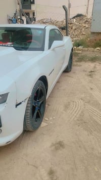 كمارو ابيض • ٢٠١١ • بسمي