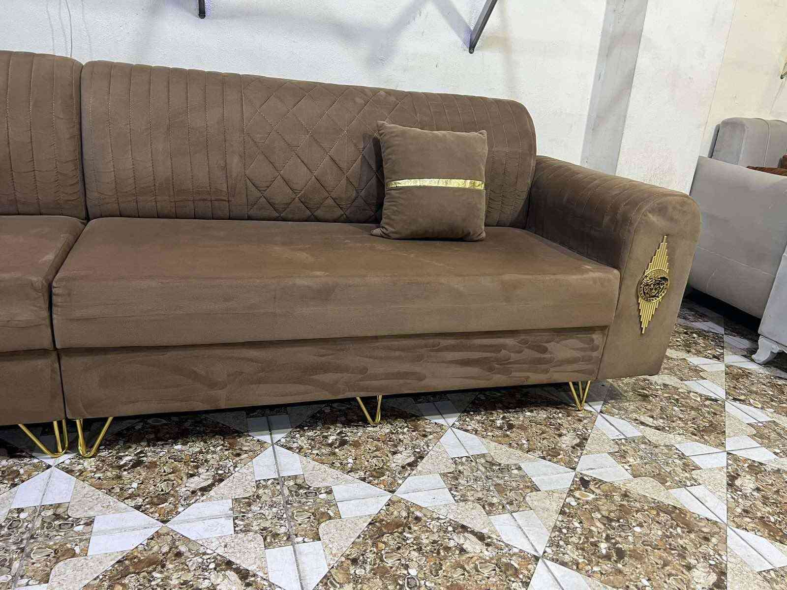 كنب • ١٣ مقعد • كلار