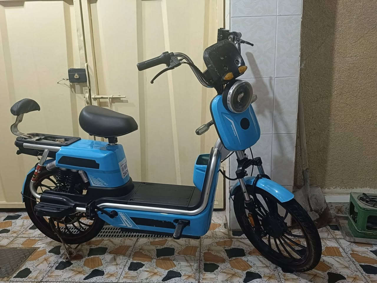 باسكل شحن للبيع
5 بطاريات جدد سرعة 50kmph حقيقي 
السعر 250 وبي مجال 

مكاني كربلاء الچاير تحديداً

للاستفسار:
*********** على واتساب
