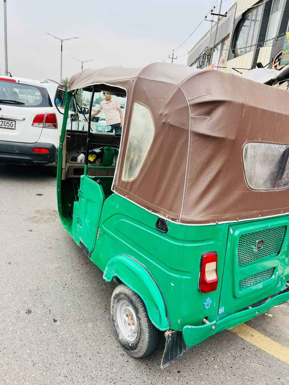 تكتك 22 للبيع رقم بغداد انكليزي باسمي  خير من الله كاملة مابيها نقص برغي فقط يرادلها دوشمة سعرها 9 اله ربع وبيها مجال 
ديالى الخالص 
***********
