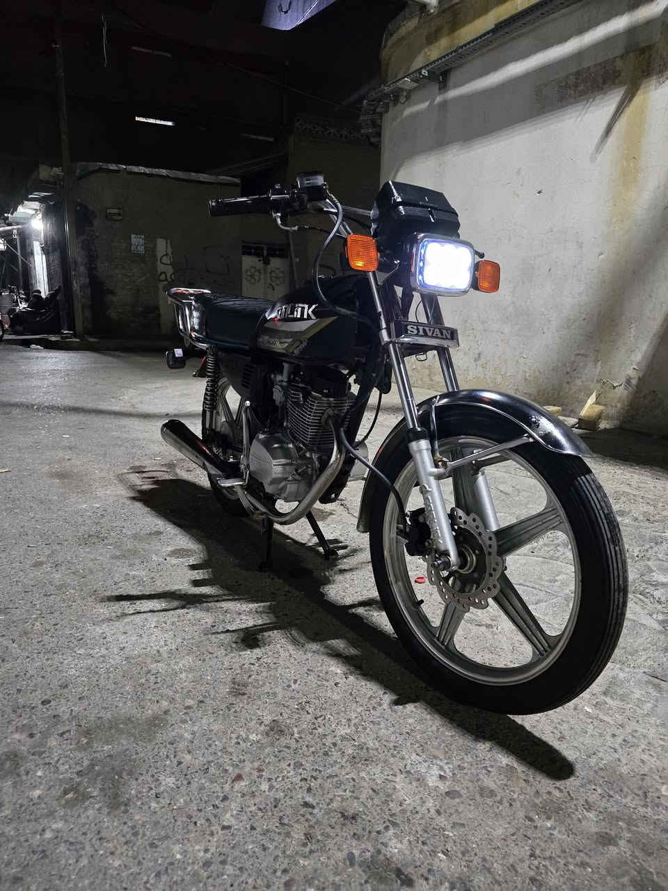سافين 5كير مكينه كبس عزم فول منفيس كله كامل دراجه ربع متصرف عليها سعر525وبيها مجال تواصل واتساب ***********
