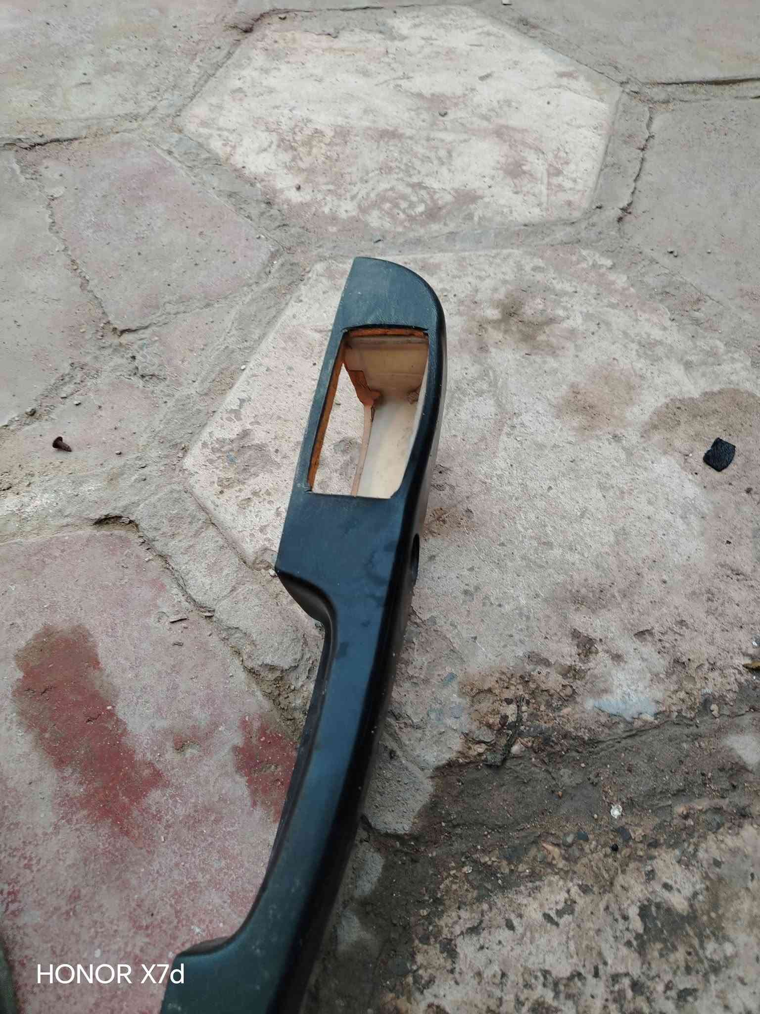 السلام عليكم من رخصت الادمن غراض كالوبر للبيع مكانه بابل الحمزه الغربي للبيع ***********

نص مكتوب في الصور:
- HONOR X7d