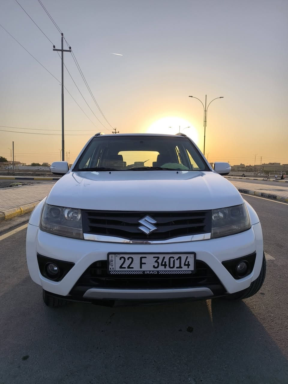 سوزوكي كراند فيتارا 2400 موديل 14 خليجي  رقم اربيل بسمي سياره جاهزه مبيه نقص بيه صبغ بنيد ونص من چاملغ الأيسر مواصفاته معروفه اشاير بل مري تحكم ستيرن جهتين شاشه وكامره خلفيه فور ويل بريكات اي بي اس 

مكان سياره كوت مركز مدينه 
  للاتصال. ***********
