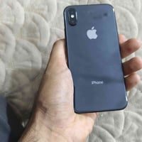 آيفون XS • بطارية مبدلة • نضيف