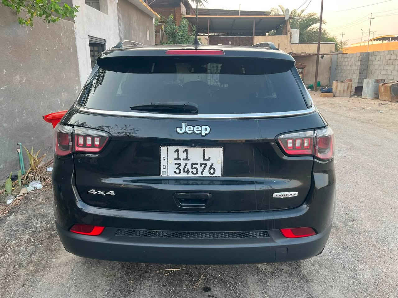 سيارة جيب كومباس موديل (٢٠٢٣) (توربو)جاهزة من كلشي ومكفولة  السعر(٢٢٠)$ وبيها مجال (***********)
