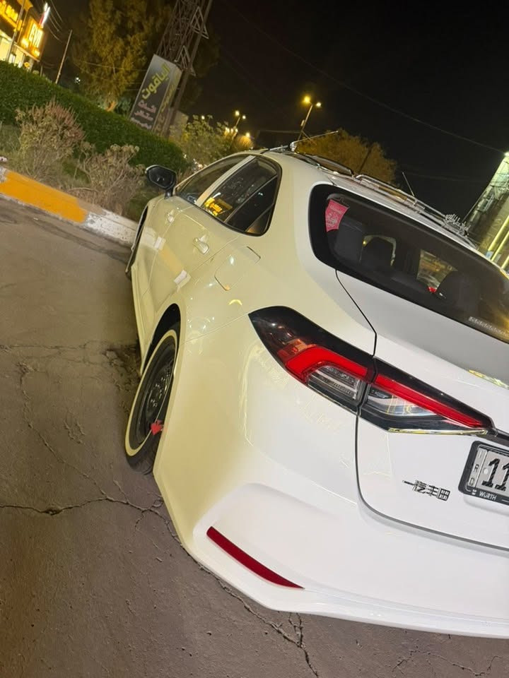 كورله 25 هايبرد ماشي 28 الف تخم تاير ويل جدد وجيب وشد كبات كبل بيه ابو مصلح يعراف شنًو جاي احجي وهونات بوش بيه وسيبايه وبقي نواعم ابيعه شلع سياره وغراضه  مكان سيديه *********** مكفًله سياره بس بيه شخط خفيف بل باب وخل صوره بل منشور
