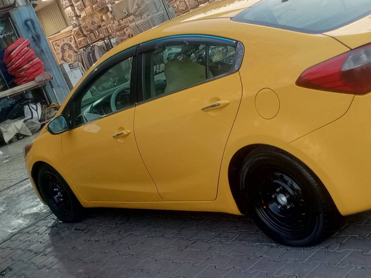 فورتي 15 وارد امريكا طخه بدايه البنيد وبيه سونار مندلاوي مكينه 2000 مكينه وكير جديد تخم تاير جديد صدر امامي وخلفي جديد
السياره احلى من الصور  وانظف كشر السياره زلغ مابيه السياره تاخذهه ربع ماتصرف عليه كبل الشارع بسمي تحويل ثاني يوم 
فول 1/1 اعلى فئه 
بصمه تشغيل بصمه ابواب بصمه صندوك فتحه سقف تحكم اربع جهات مانع انزلاق ايكو تحكم مري اشاير بلمري مري شفط ماشيه 190 مدوشمه جديد غرفته سياره جديد السياره جاهزه مجهزه السعر 97 العنوان بغداد ***********
