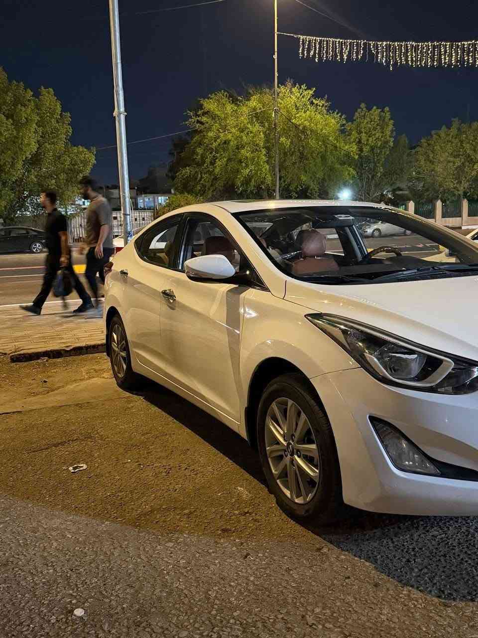 السلام عليكم النترا موديل 2015خليجي مكينه 1800 دوش فول السياره  رقم بغداد تحويل ثاني يوم مكفوله بيه بس كارت بلجملغ الخلفي جاهزه مكينه وكير وحداديه وتبريد وتخم تاير سياره جديده بمعنى الكلمه السعر 125وبيه مجال ***********
