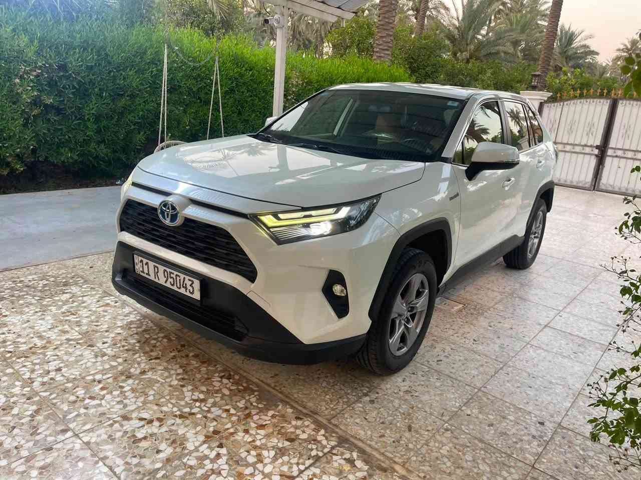راف فور خليجي عبد اللطيف
هايبرد وبانزين
موديل ٢٢
ماشية ٧٠
مكفوله عام
بصمه وشاشه وحساسات سنويه وهزه ورقم جديد 
السعر ٢٤٥$ بيه مجال 
بغداد ابو غريب اني مكلف بل نشر 
***********
