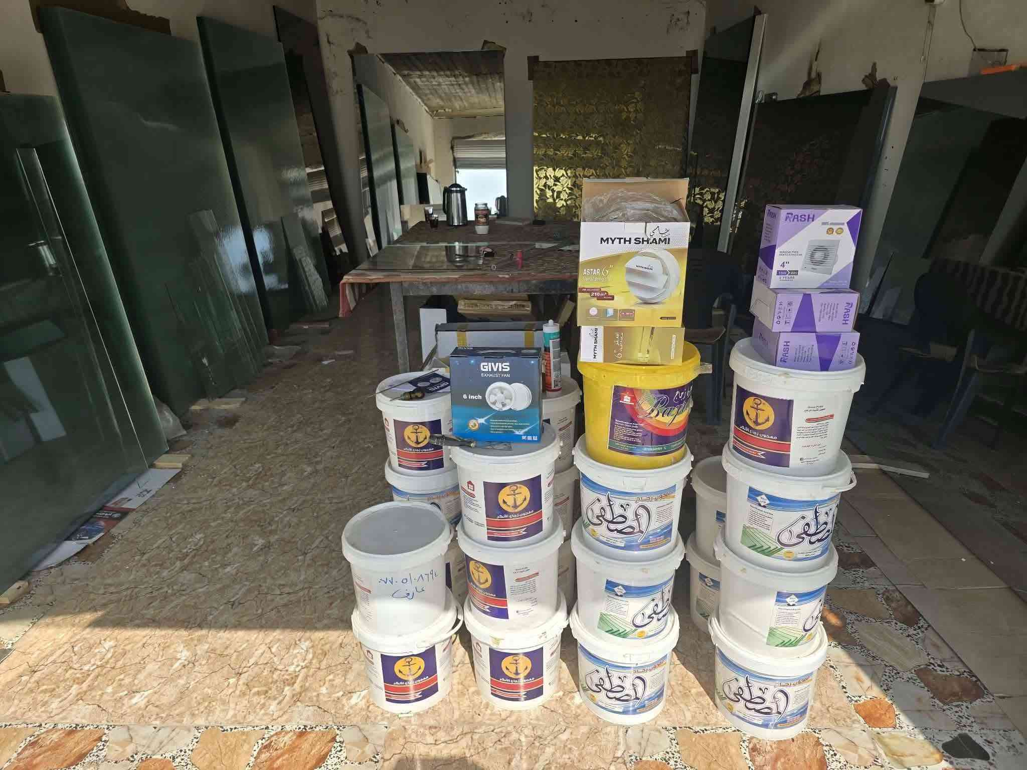 🏡
محلات الرحمة 
_ بيع وتركيب كافة انواع والوان   الزجاج ودبل جام وعمل جام خانة _ تنظيف وصبغ الشبابيك والابواب 
_ بيع كافة انواع والوان المرايا وجميع الاحجام 
_ اسعار تنافسية(سعر الجملة)
العنوان مفرق قرية الزاوية مجاور الصيرفة  📍   
 الاستفسار الاتصال او مراسلة الرقم واتس اب
✅  ***********    ✅   ١١٤
