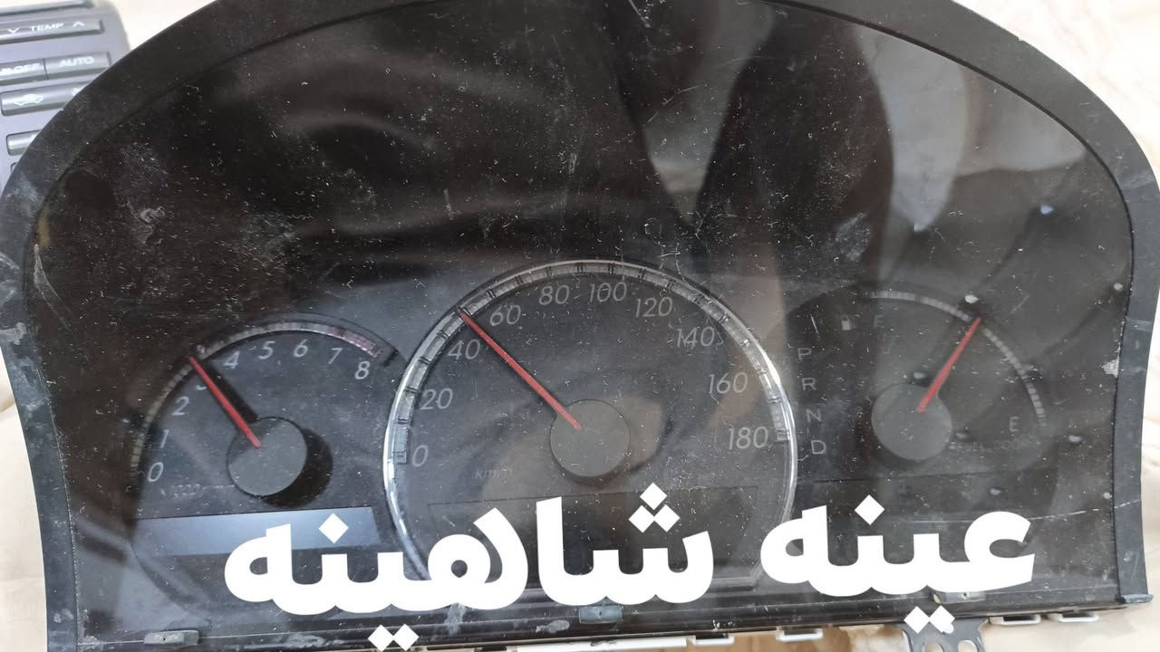 ستيرن شاهينه • شاشة ملكه كرستال • كلج مروحه ديفور