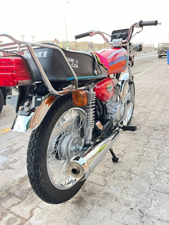 سلام عليكم دراجه نامه اصلي 23وكيلها سيد جعفر وصل صالها 2شهر من طالعه شراي يتصل ب الرقم👇🏻

+964 770 631 1224
