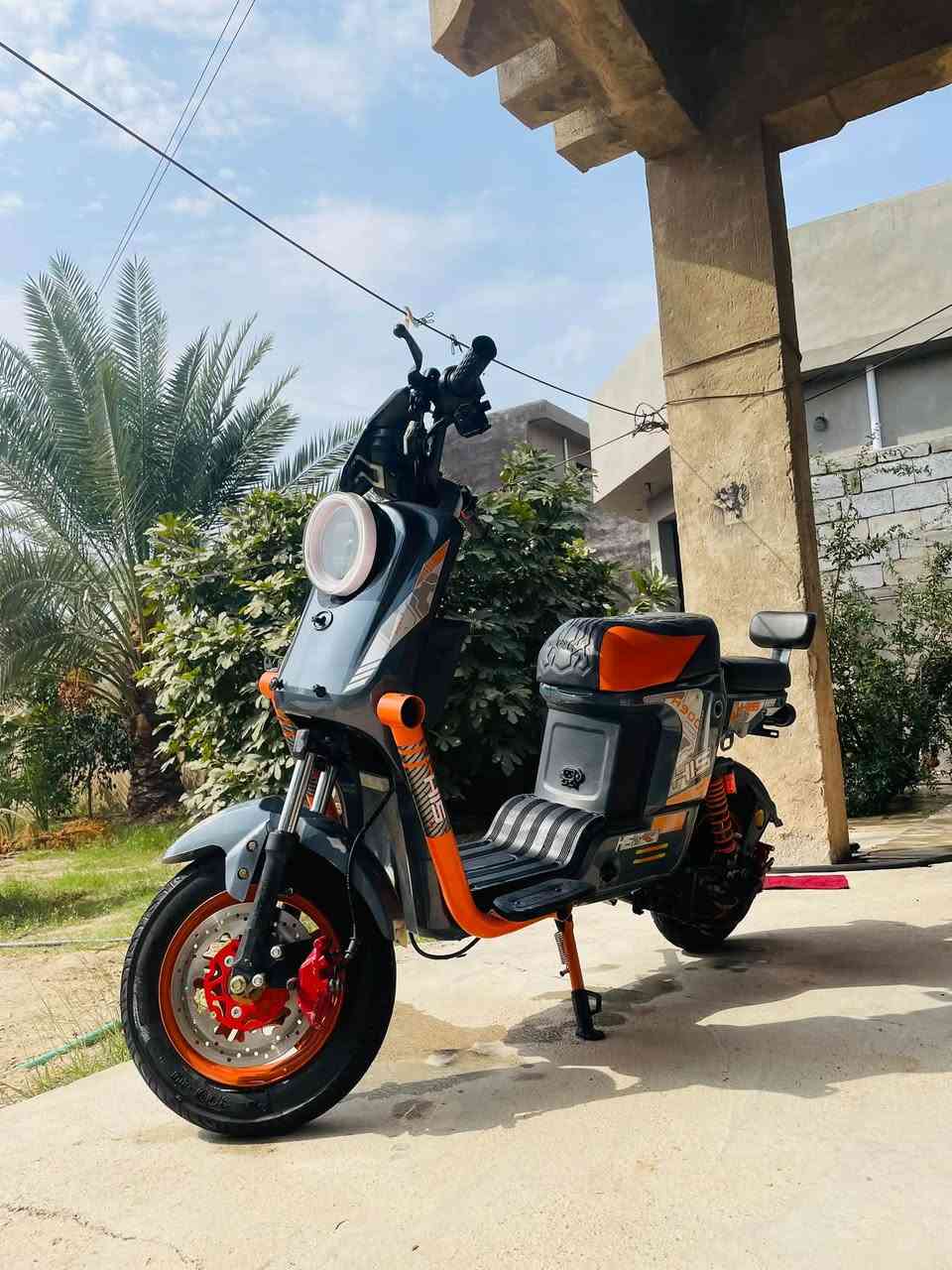 H900 • جديده • ٥ بطاريات