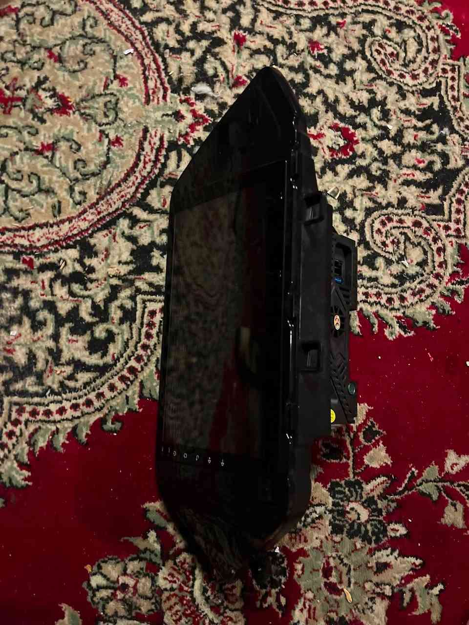 شاشة اندرويد حجم كبير مع اطار سوناتا ٢٠٢١ قيم واخذ 

***********
