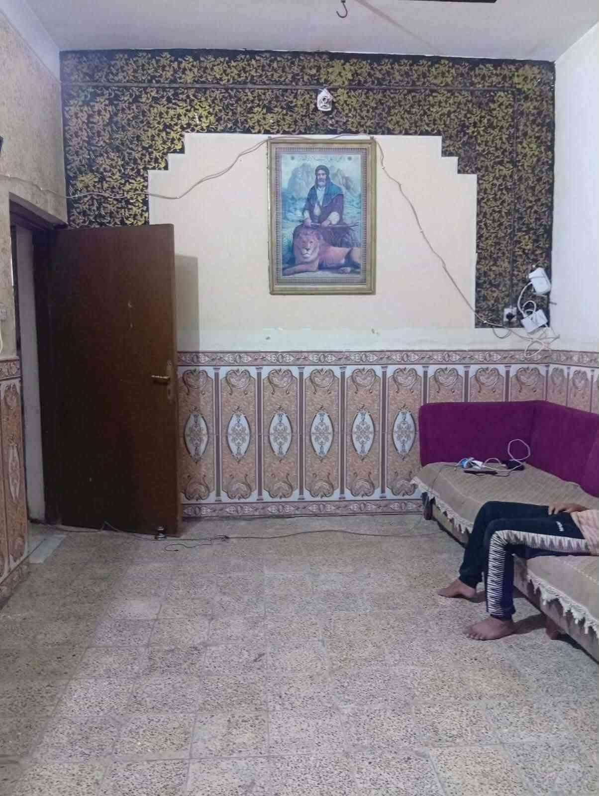 بيت بحي جهاد مساحه 185 متر بسعر مناسب قسط ***********
