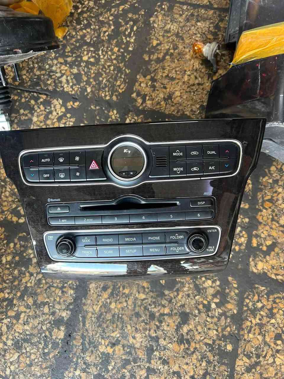 يوجد دشبول و فرس كيا كادنزا 
شركة ماهر الحجار 
يوجد توصيل لجميع محافظات العراق 🚚 
للتواصل
***********….. ‭***********‬…. ‭***********‬
