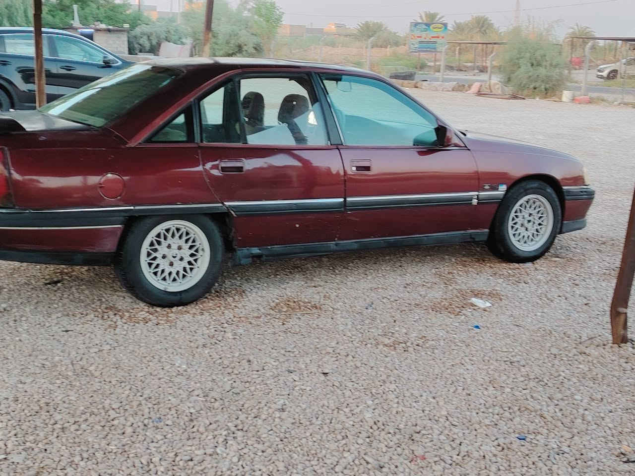 السلام عليكم اوميكا ٩١كيرعادي رقم بغداد بأسمي سنوية ٣١ مكينة وكير حدادية بالباكيت أوربي٢٠٠٠ تخم تايرجديد السعر ٣٢ وبيهة مجال الشراي يتصل ***********مكان الديوانية
