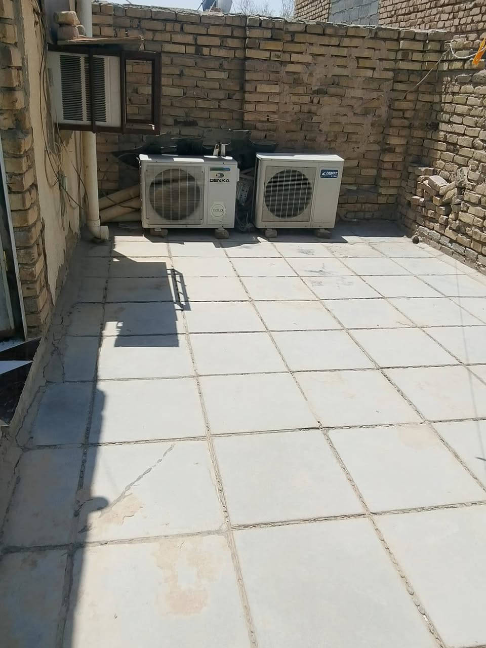 بيت للبيع بحي سومر قرب شارع المرور 100م
سعر 150 وبي مجال  
طابقين ***********
