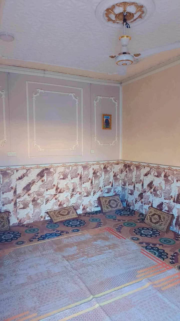 يالله
بيت للبيع وره الملعب قرب مضيف آل صكبان بناء يلوك عكاده سنة البناء ٢٠١٥ مساحه ١٧٥ متر طابو زراعي كافة الخدمات لمعرفة التفاصيل مراسلة الصفحه او الاتصال +9647804527235
