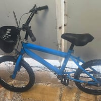 بايسكل أطفال • زنجيل مصدي • تايرات محتاجة نفخ