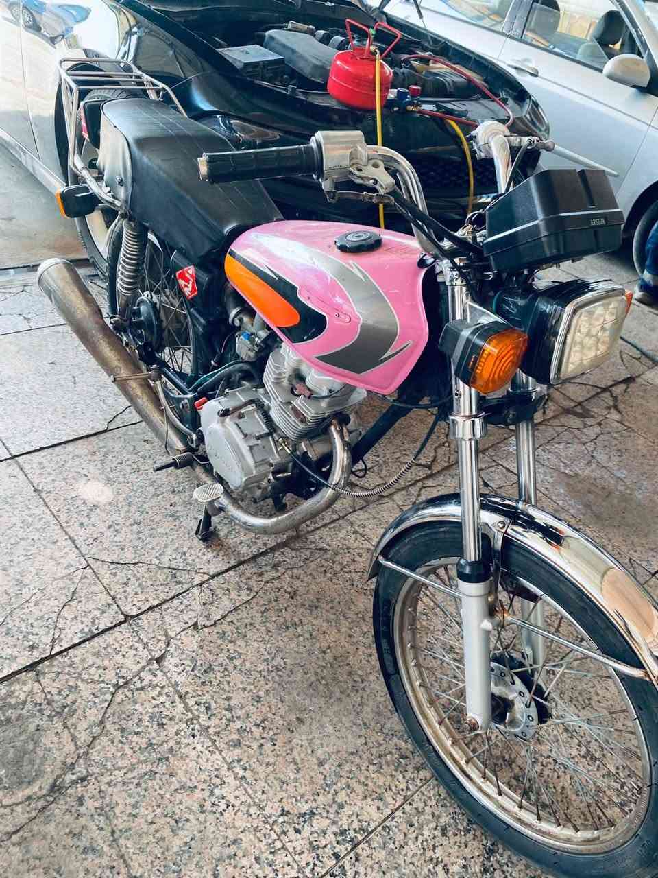 دراجه كهربايات شغاله  بدون اوراق السعر 225 وبيهه مجال العنوان مفرك السده الرقم *********** وبي واتساب
