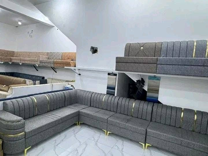 الدقه والامان  كل هذا وبأنسب الاسعار 🥳🥳🥳
ديوان ستندر 10 مقاعد ب 310مع كوشات عدد 4هديه
 شغل مضبوط مع ضمان سنه  
قماش صوره
الهيكل چام روسي
الضهر  مضغوط
المقعد بلوك فقط 
رجل عظم عاج ورده ذهبي

المتر 65

#ديوان  10 مقاعد ب 310
............................................... 
#ديوان  9مقاعد  ب  285
.........................................
#ديوان   8 مقاعد ب  260
.........................................
#ديوان  7 مقاعد ب  235
.........................................
#ديوان  6 مقاعد ب  210
................................................ 
#ديوان 5مقاعد  ب190

قياس عرض المقعد 50صافي و 70لحد الحايط 

سعر المتر 65 بالنسبه للقياسات الخاصه
#سعر المتر 65الف للمتر الواحد 

#سعر كوشات الوحده 2500
#طبله ب 25 الف قياس 40/40

نص مكتوب في الصور:
- للبطلب: ***********
- جودة، ذوق.. وأناقة.. كلشي يخص
- الأثاث موجود عندنا.
- اتصل الآن: ***********
- أثاث عصري + تصميم راقي = إيكو
- درابن للأثاث
- تصنع راحتك بذوق عالي وفن مميز