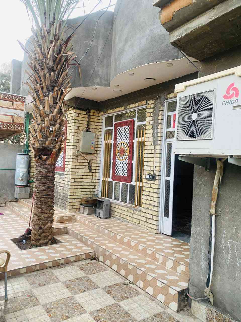 سلام عليكم 

مشتمل للبيع 
135متر Ⓜ️

يتكون من غرفه +صاله+ مطبخ+استقبال +صحيات داخليه وخارجيه 

بناء حديث درجه اولئ
سعر مناسب 💰

الموقع: ناحيه سيد الشهداء التنميه📌🌍
الاستفسار ***********📞📞
